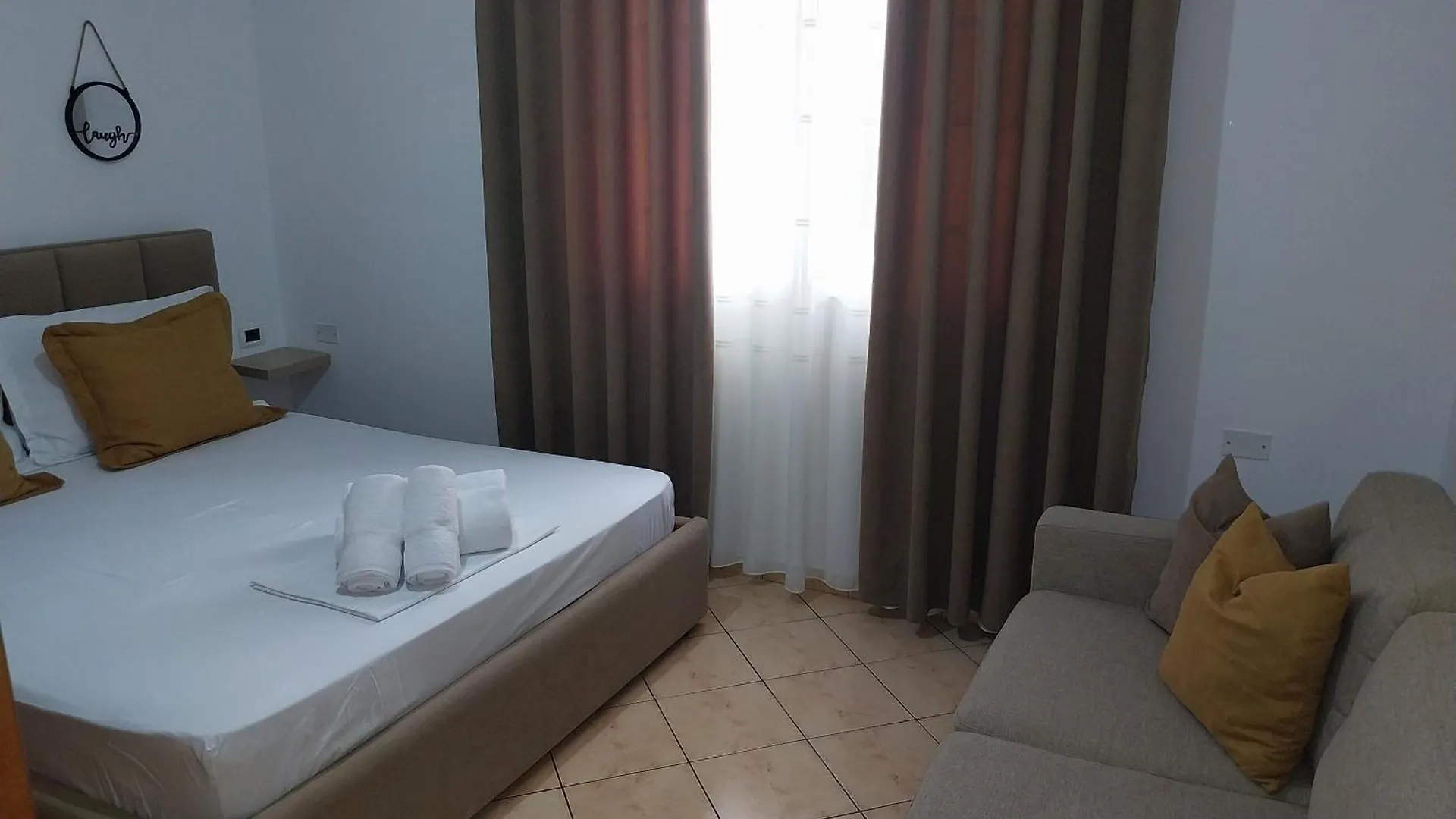 Apartment Ross Vlorë